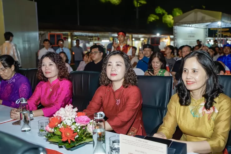 H&agrave; Nội đ&oacute;n nhận danh hiệu "Th&agrave;nh vi&ecirc;n mạng lưới c&aacute;c th&agrave;nh phố thủ c&ocirc;ng s&aacute;ng tạo thế giới" của hai l&agrave;ng nghề Chuy&ecirc;n Mỹ v&agrave; Sơn Đồng- Ảnh 6.