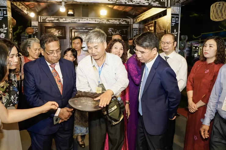 H&agrave; Nội đ&oacute;n nhận danh hiệu "Th&agrave;nh vi&ecirc;n mạng lưới c&aacute;c th&agrave;nh phố thủ c&ocirc;ng s&aacute;ng tạo thế giới" của hai l&agrave;ng nghề Chuy&ecirc;n Mỹ v&agrave; Sơn Đồng- Ảnh 11.