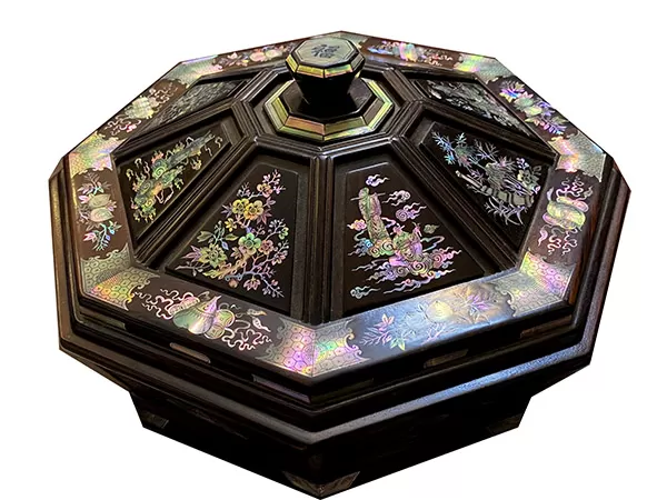 Tráp bát giác gỗ trắc